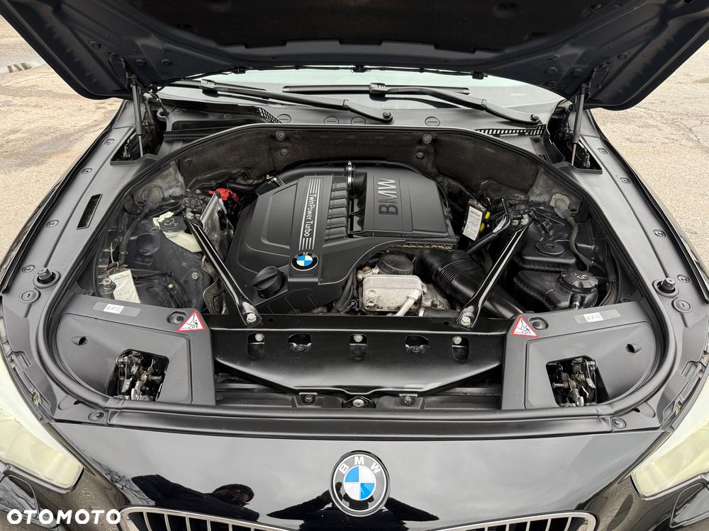 BMW Seria 5 535i xDrive - 27