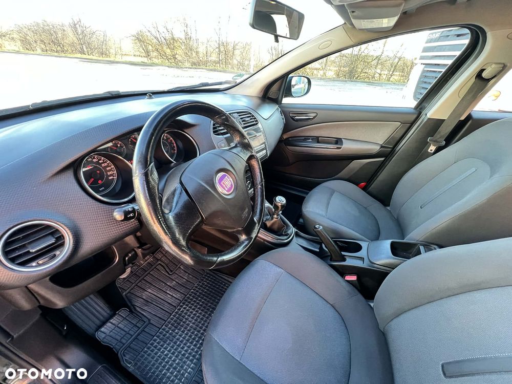 Fiat Bravo 1.4 16V Estiva Plus - 22