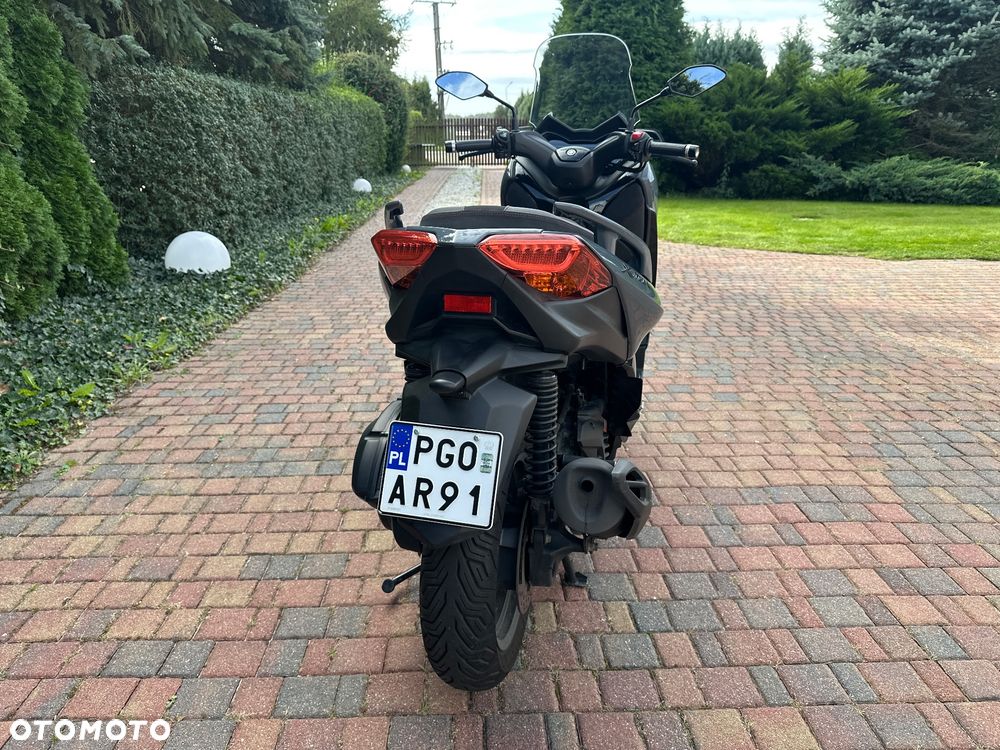 Yamaha X-max - 17