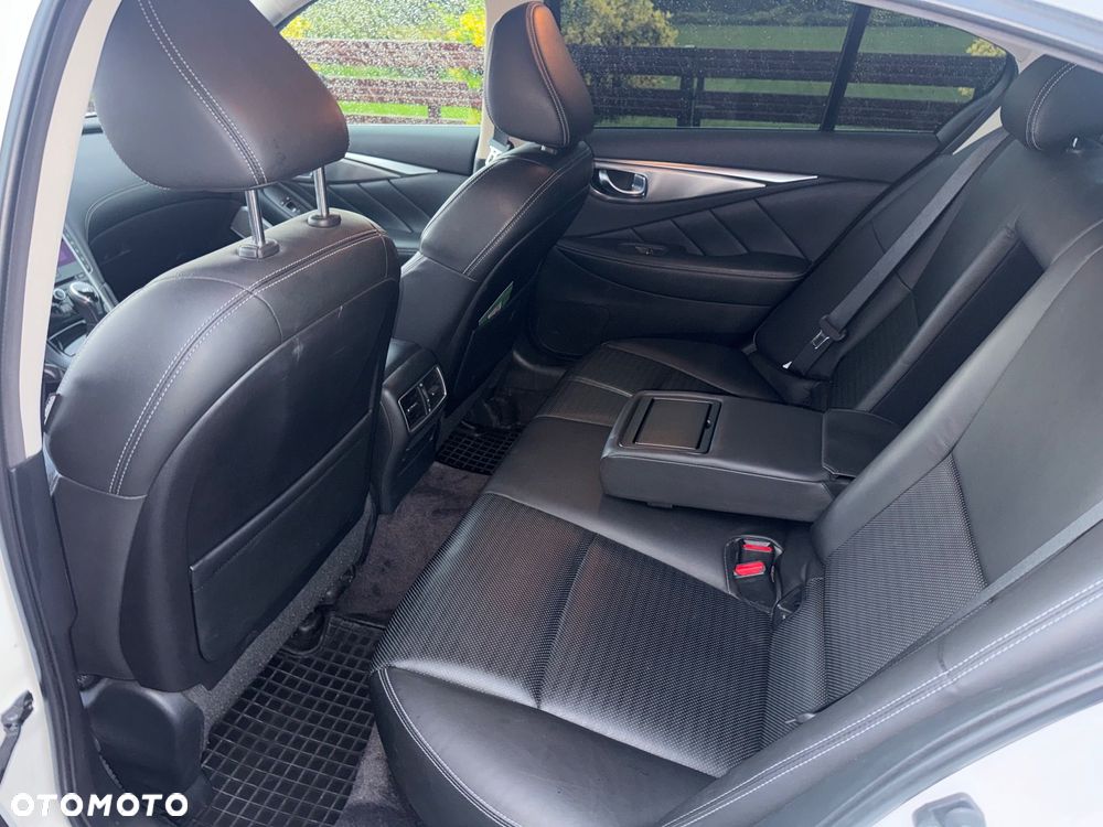 Infiniti Q50 2.0t Sport - 14