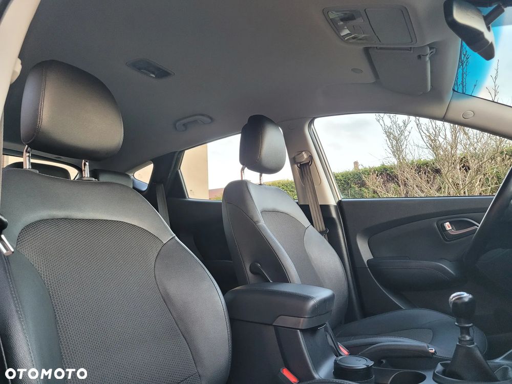 Hyundai ix35 2.0 2WD Trend - 18