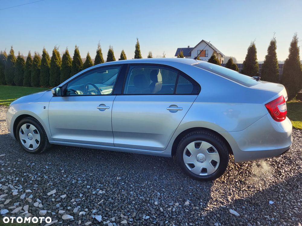 Skoda RAPID Spb 1.6 TDI DPF Ambition Max - 4