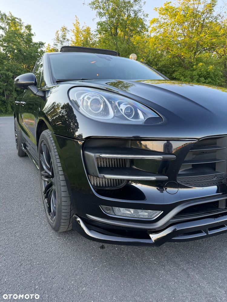 Porsche Macan Turbo - 3