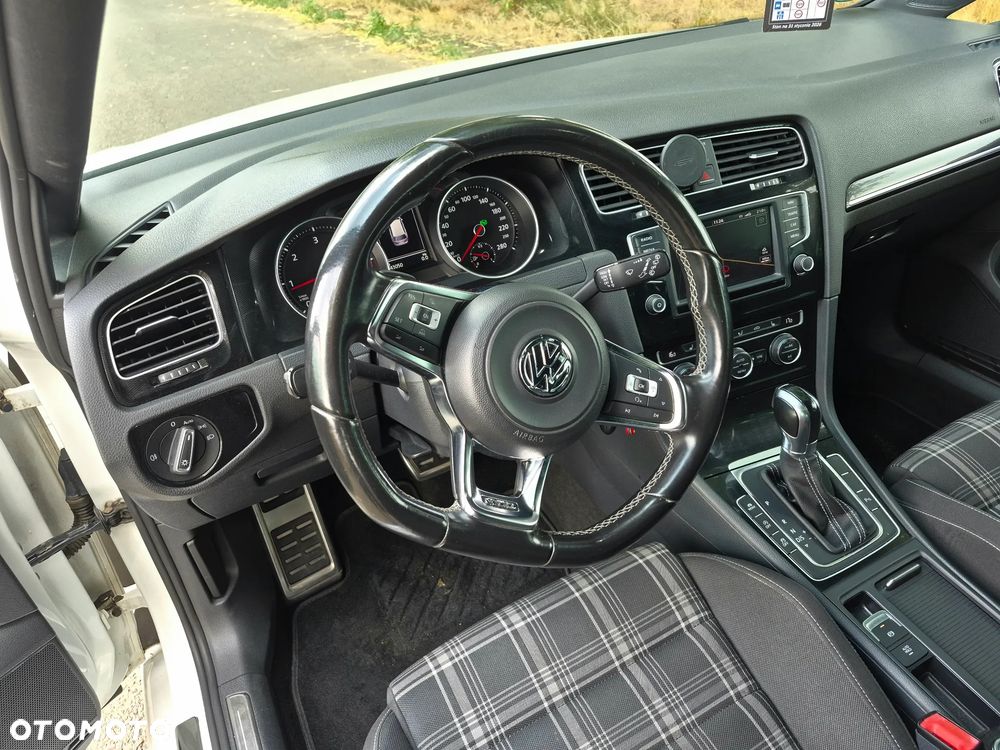 Volkswagen Golf 2.0 TDI BMT GTD DSG - 10