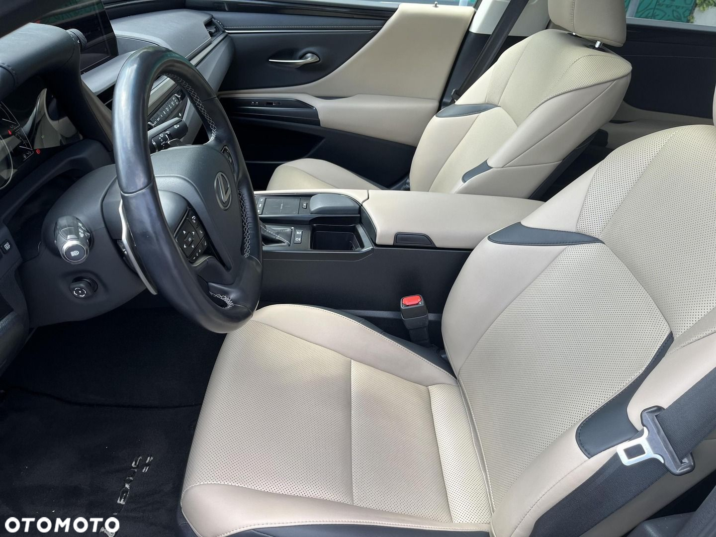 Lexus ES - 14