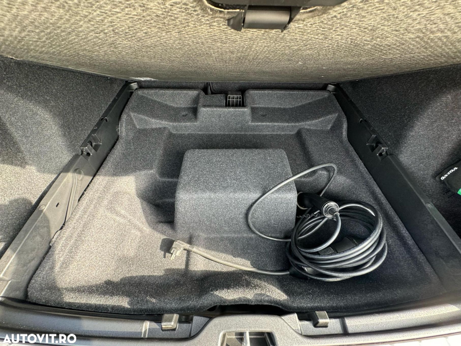 Volvo XC 40 Recharge T5 Twin Engine AT7 Inscription - 37