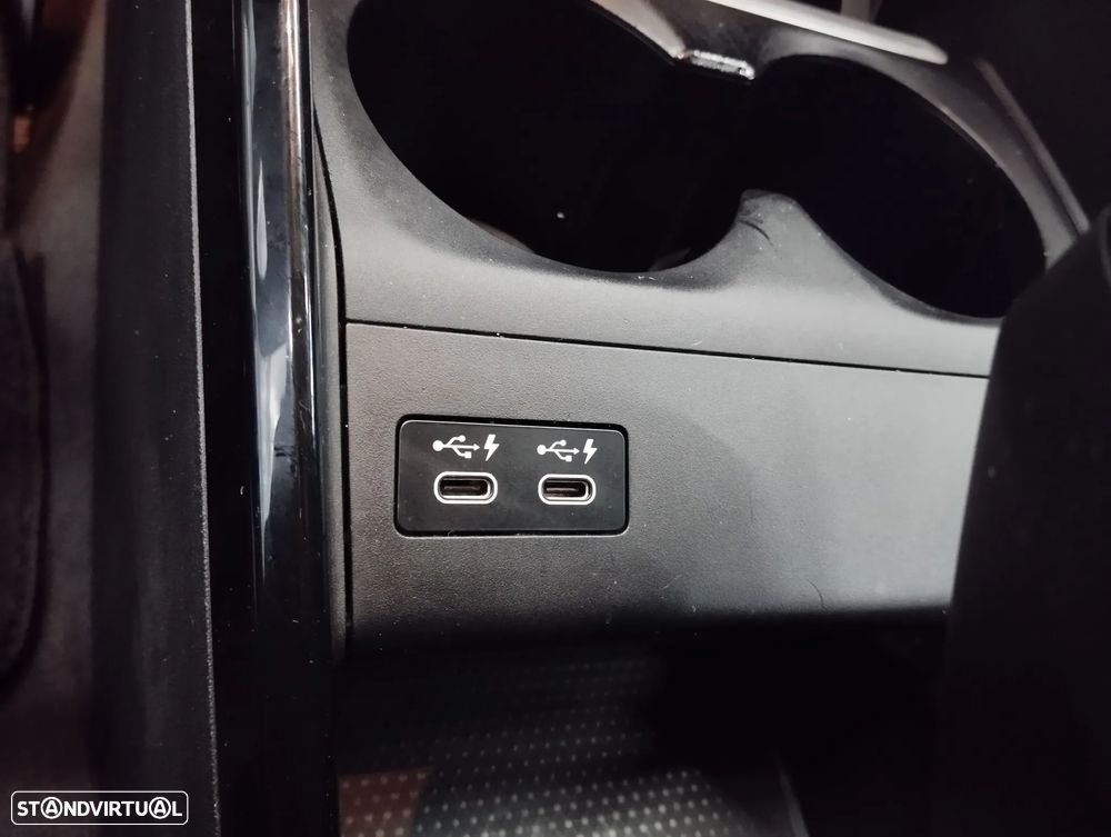 BMW 218 Active Tourer i Auto - 37