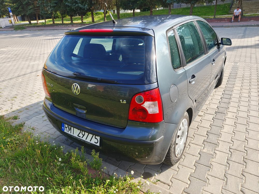 Volkswagen Polo 1.4 16V Comfortline - 15