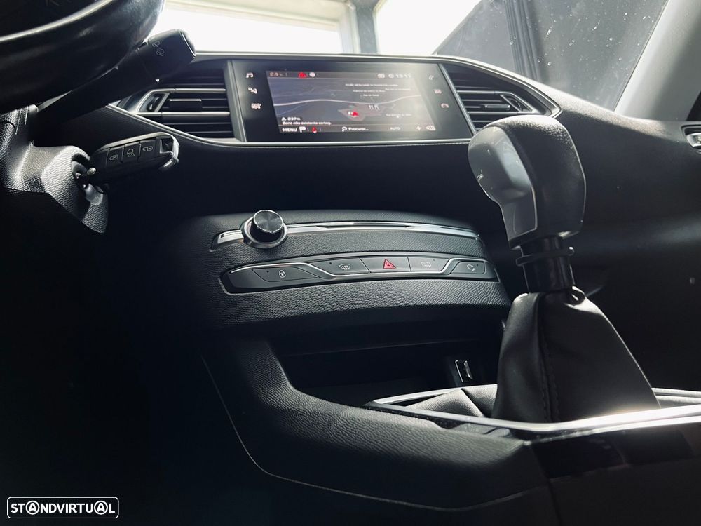 Peugeot 308 1.6 BlueHDi Active - 17