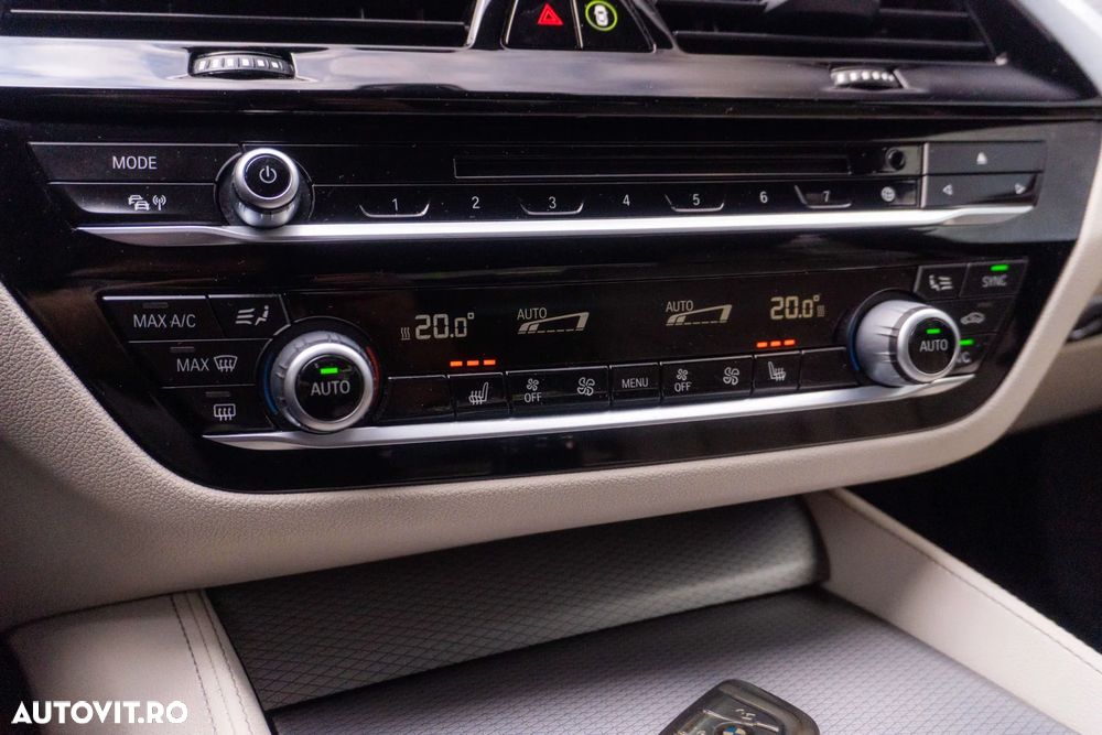 BMW Seria 5 520d Aut. M Sport Edition - 26