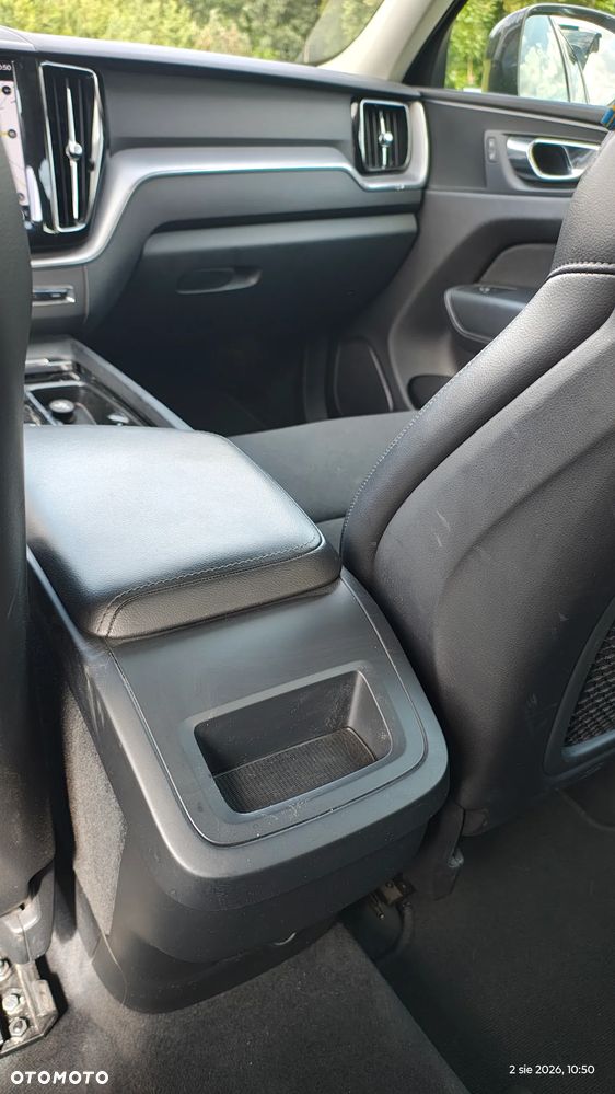 Volvo XC 60 D4 Momentum Pro - 13