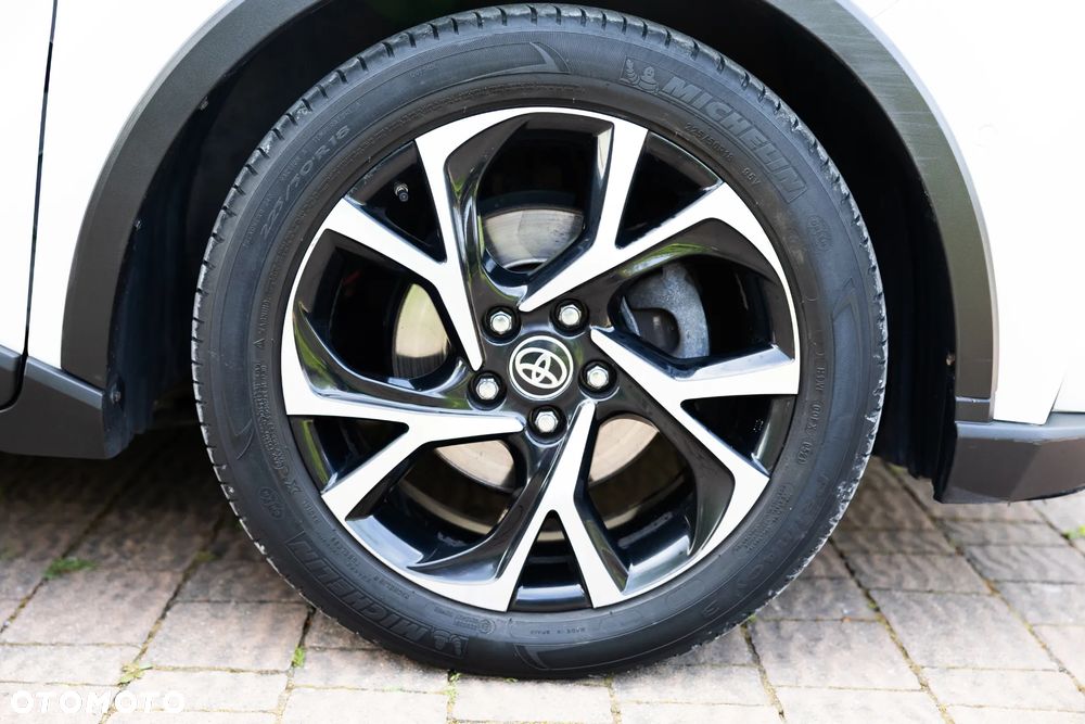 Toyota C-HR 2.0 Hybrid Executive - 34