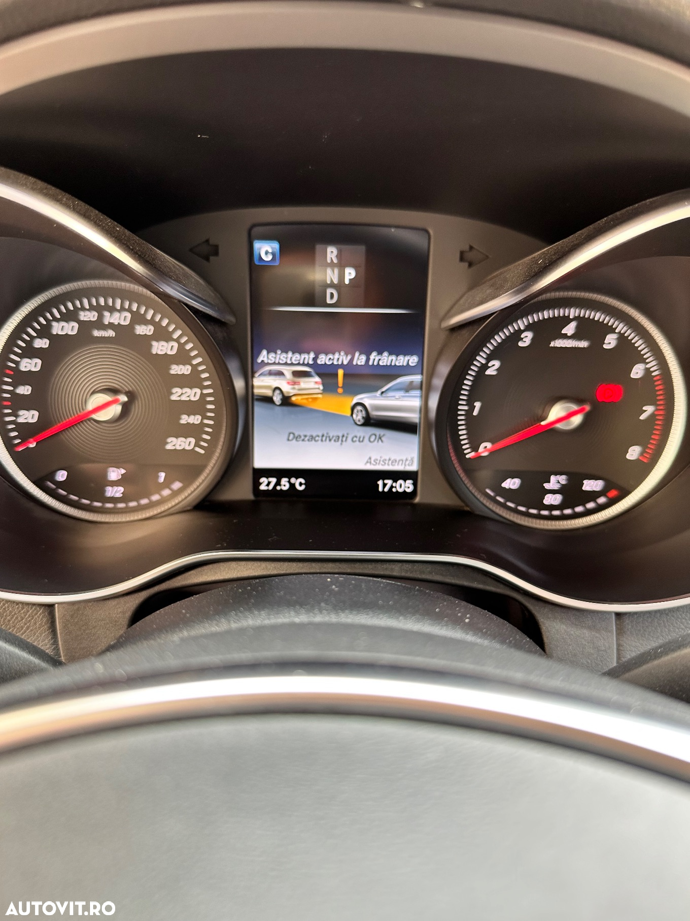 Mercedes-Benz GLC 250 4Matic 9G-TRONIC AMG Line - 17