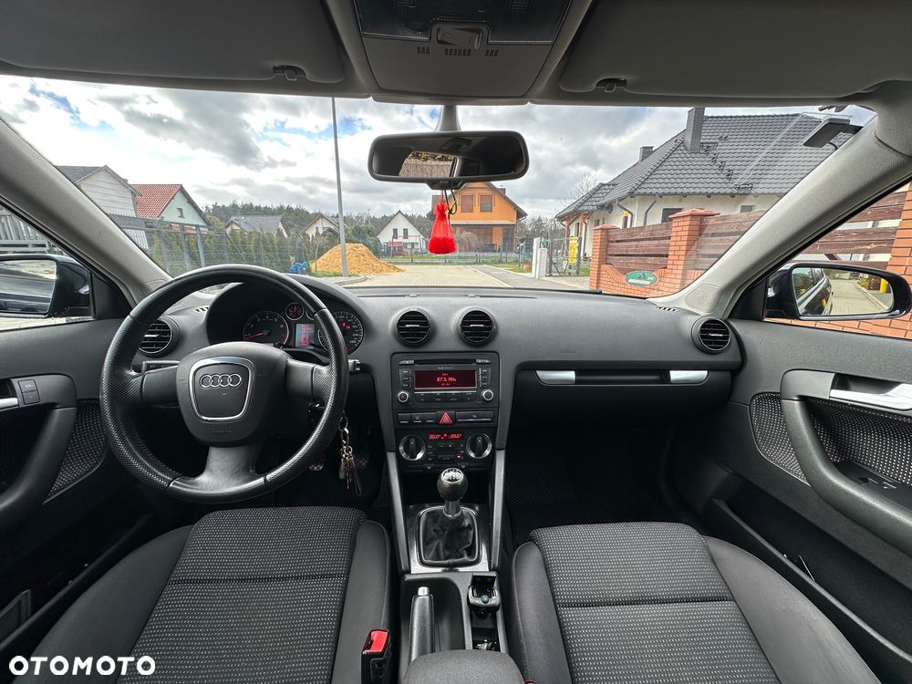 Audi A3 Sportback 1.4 TFSI Ambiente - 14