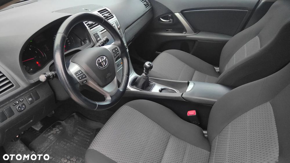 Toyota Avensis 2.0 D-4D Premium - 23