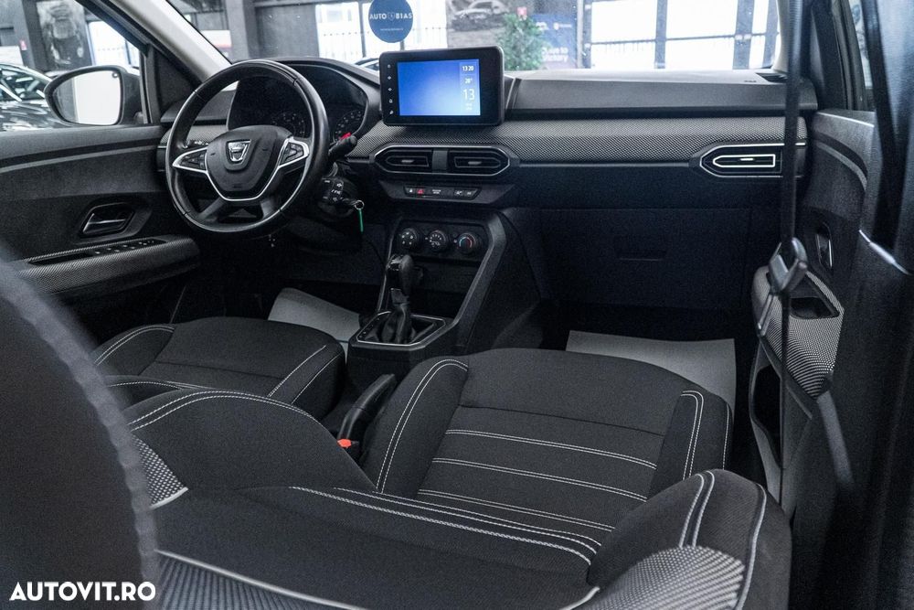 DACIA Logan 2022 — imagine 2