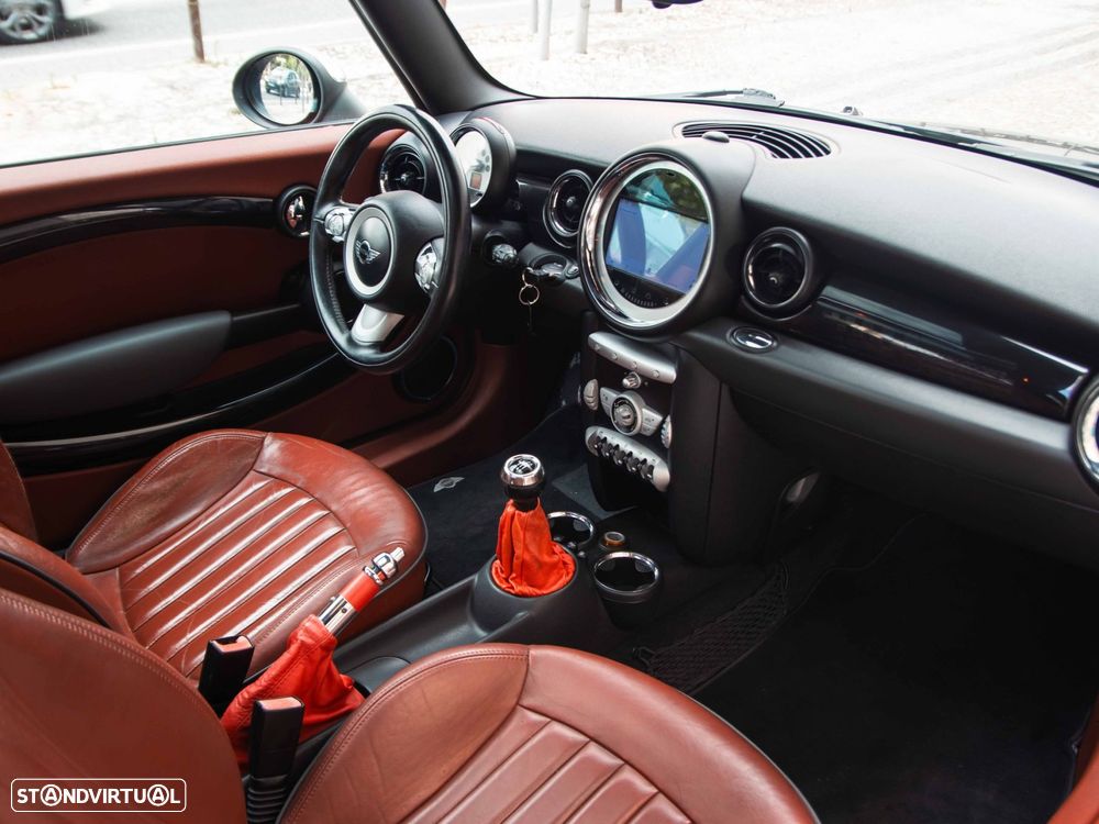 MINI 3 Portas Cooper D - 6