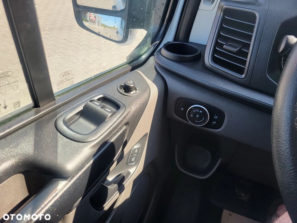 Ford Transit Custom - 24