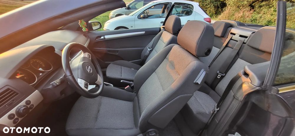 Opel Astra 1.8 Edition - 11