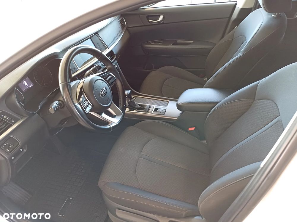 Kia Optima 1.6 CRDI SCR M DCT - 11