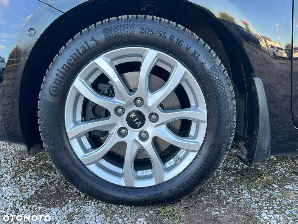 Kia Carens 1.7 CRDi Spirit - 32
