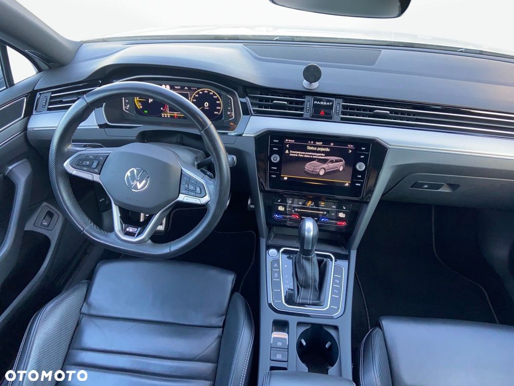 Volkswagen Passat - 9