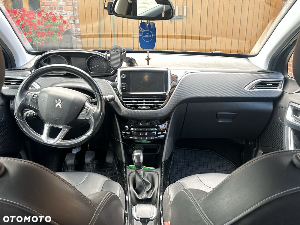 Peugeot 2008 - 6