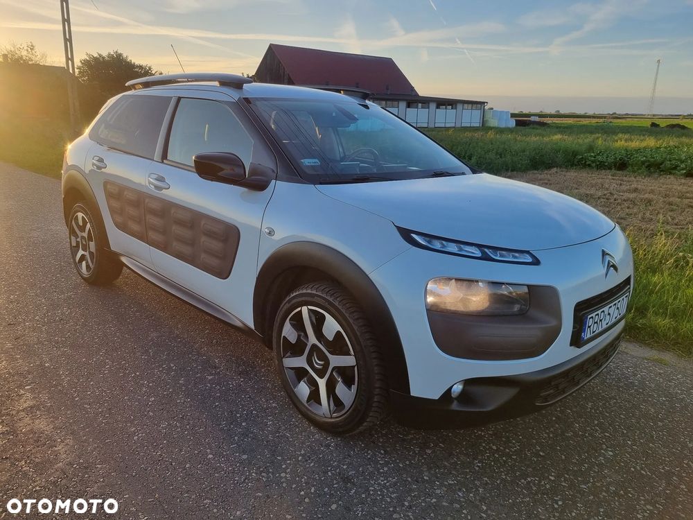 Citroën C4 Cactus 1.2 PureTech Shine S&S - 2