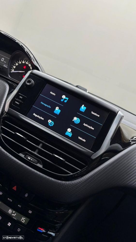 Peugeot 208 1.2 PureTech Allure - 12