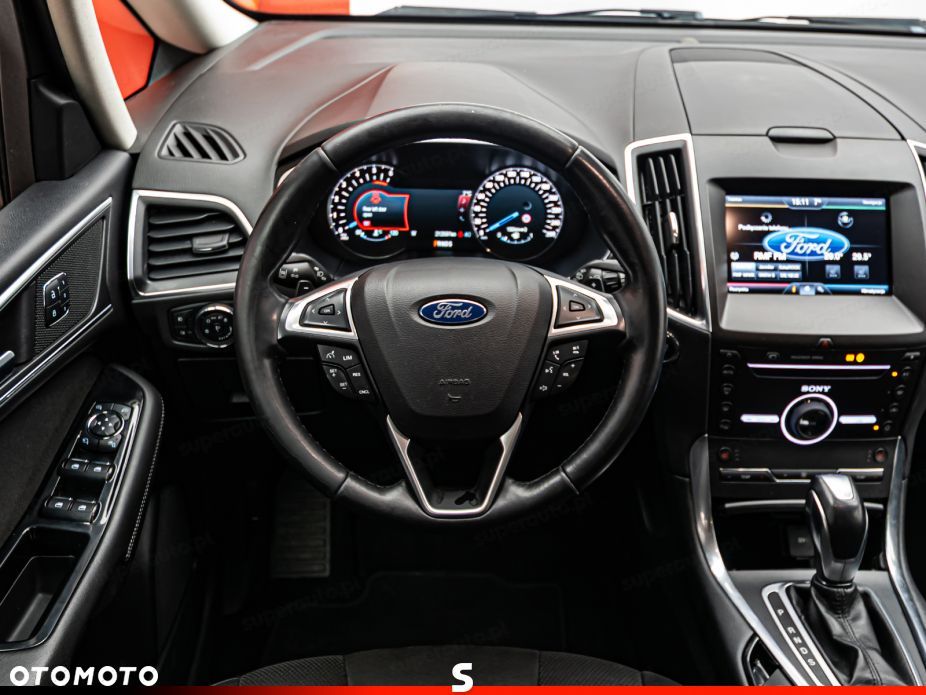 Ford S-Max - 12
