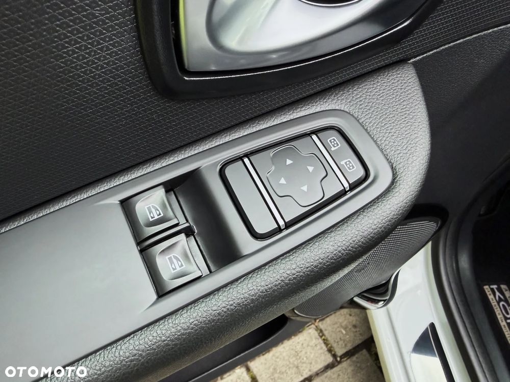Renault Clio ENERGY TCe 90 Start & Stop LIMITED 2018 - 31