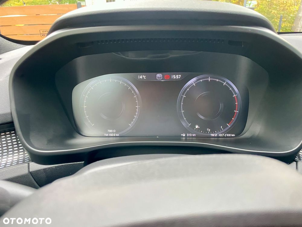 Volvo XC 40 B4 B AWD R-Design - 14