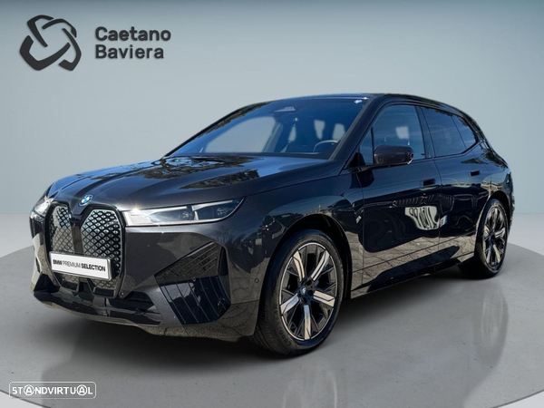 BMW ix xDrive 40 Pack Desportivo