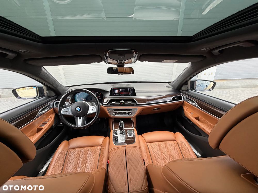 BMW Seria 7 750i xDrive sport - 22