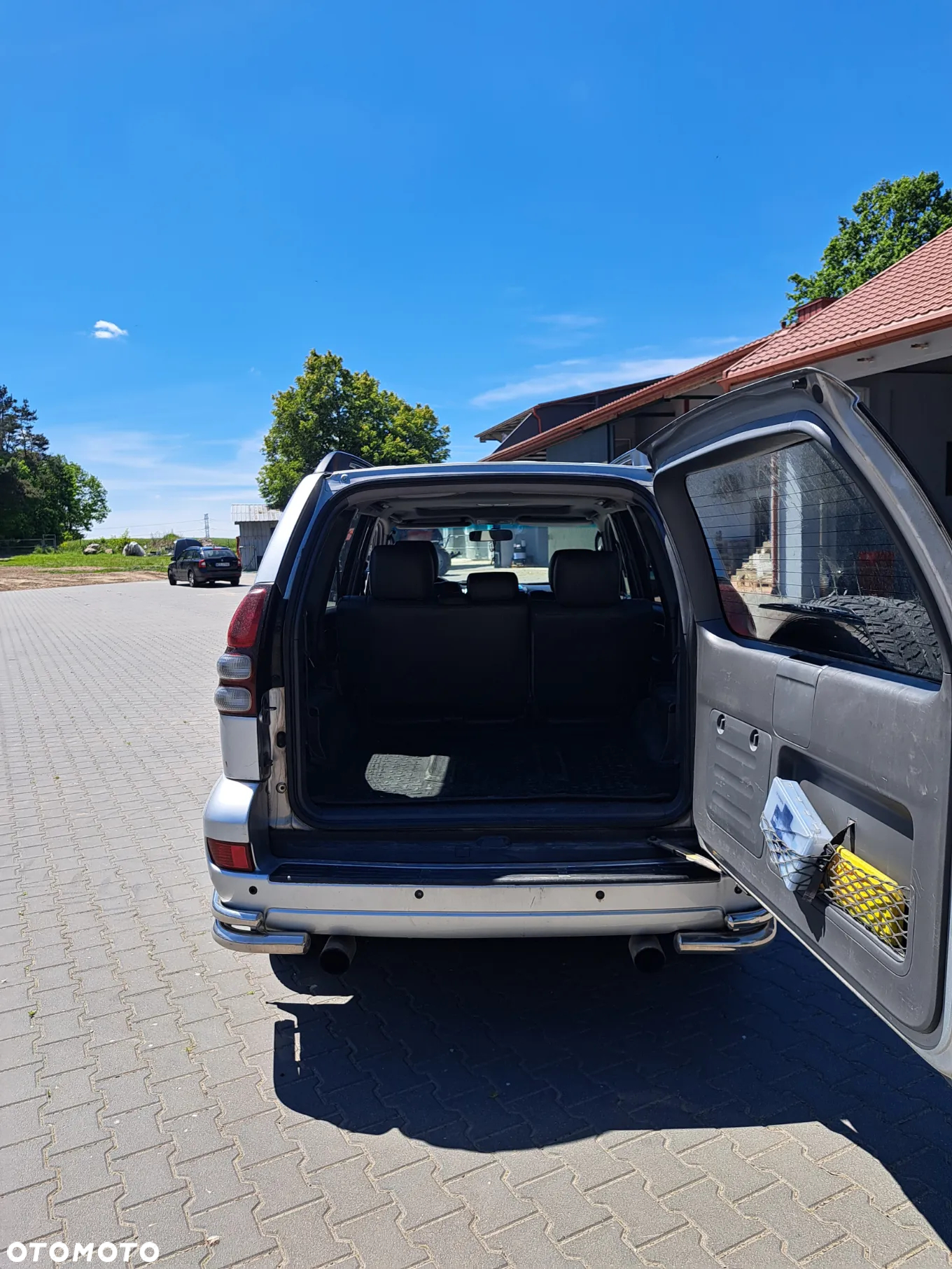 Toyota Land Cruiser - 5