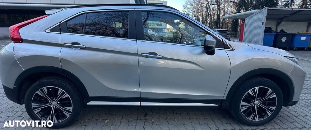 Mitsubishi Eclipse-Cross 1.5-litre 16-valve DOHC MIVEC 4X4 Intense+ Aut. - 6