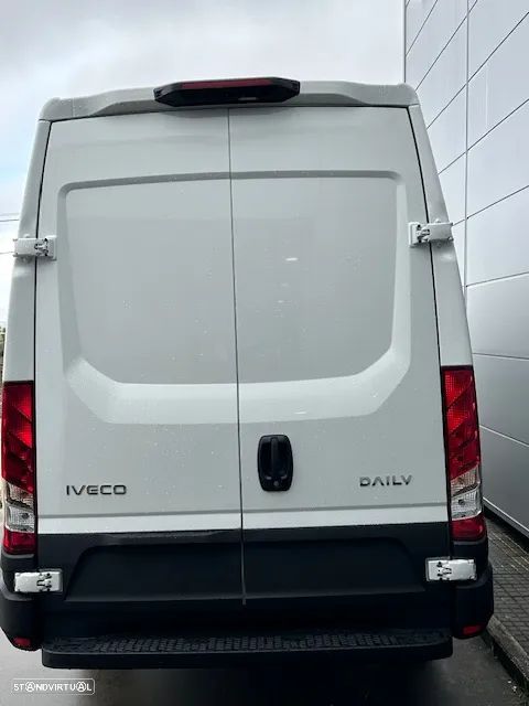 Iveco DAILY 35S16A8 cx. automática - 5