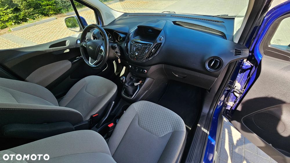 Ford Tourneo Courier 1.0 EcoBoost Titanium - 11