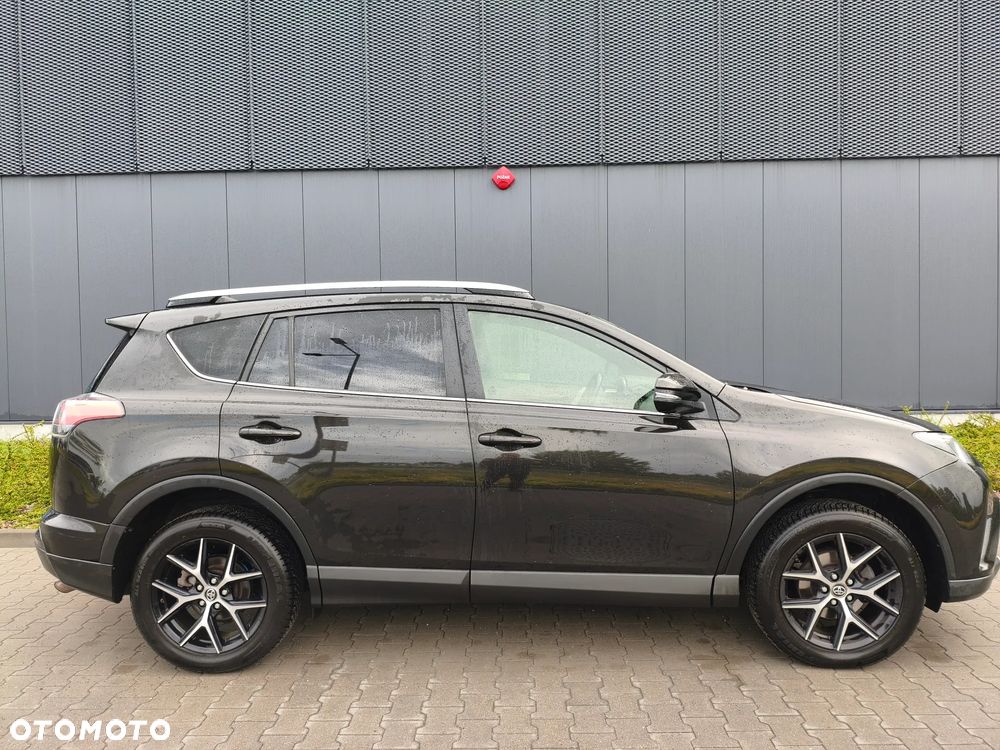 Toyota RAV4 - 3