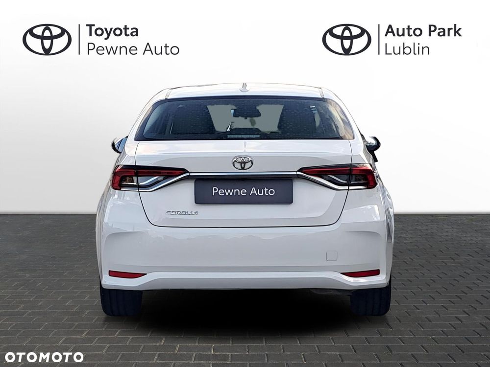 Toyota Corolla - 4