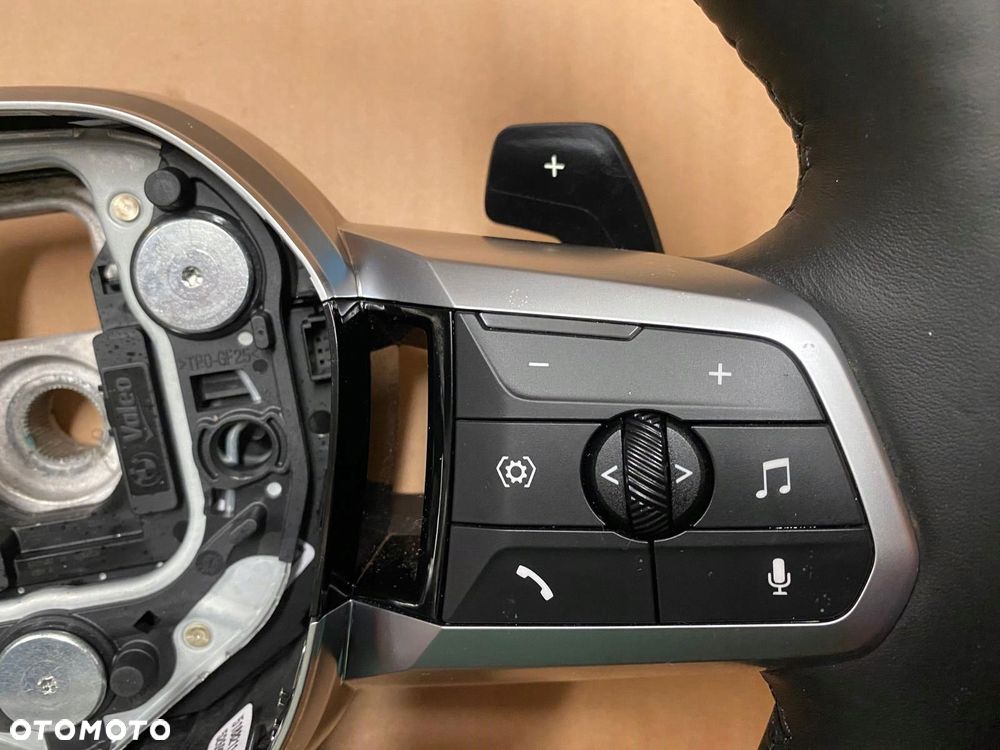 kierownica bmw x1 u11 skóra grzana - 4