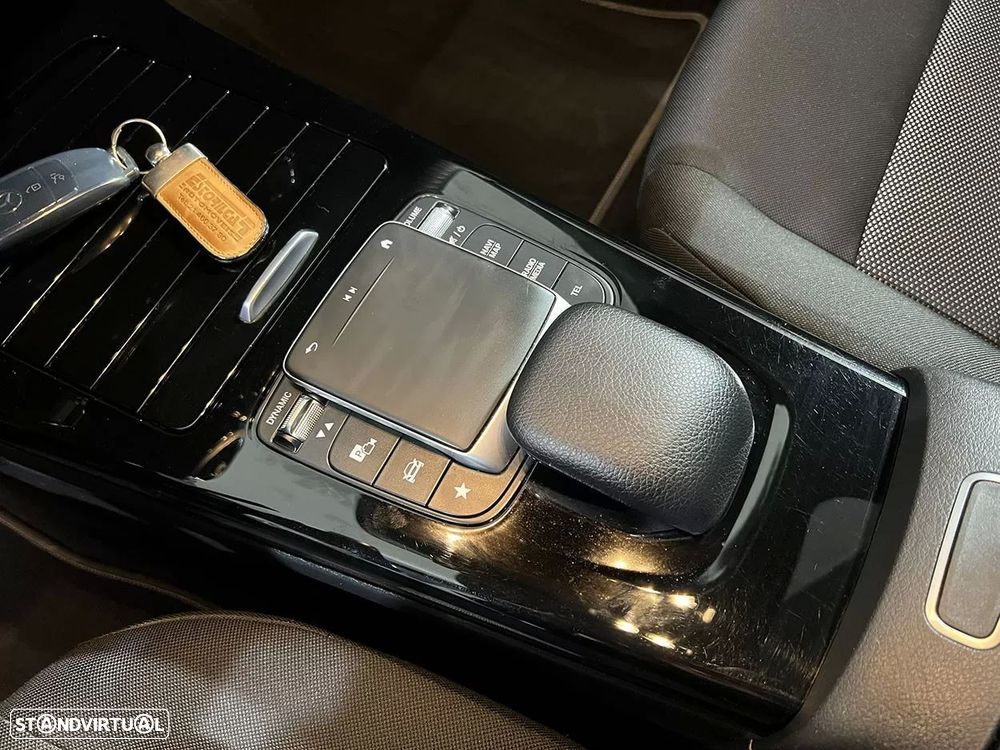 Mercedes-Benz CLA 180 d Shooting Brake Business Solutions Aut. - 15