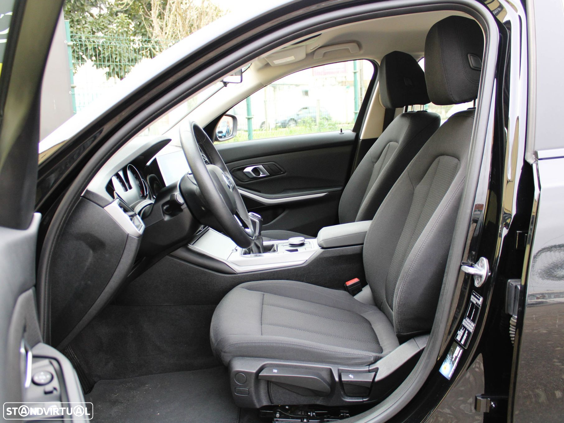 BMW 318 d Touring - 26