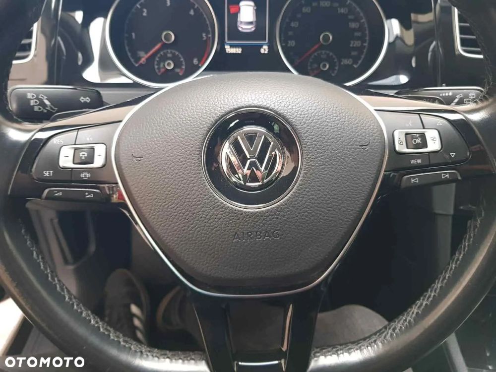 Volkswagen Golf - 12
