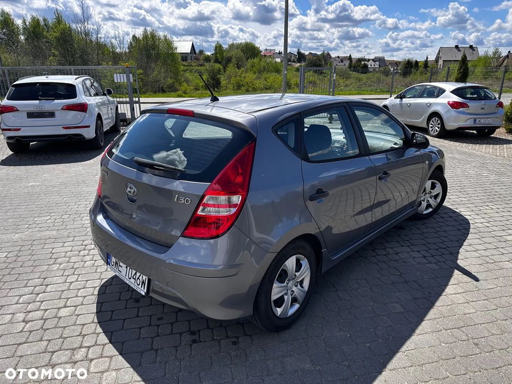 Hyundai i30 1.4 Blue Comfort - 10