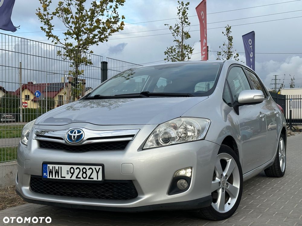 Toyota Auris 1.8 HSD Luna
