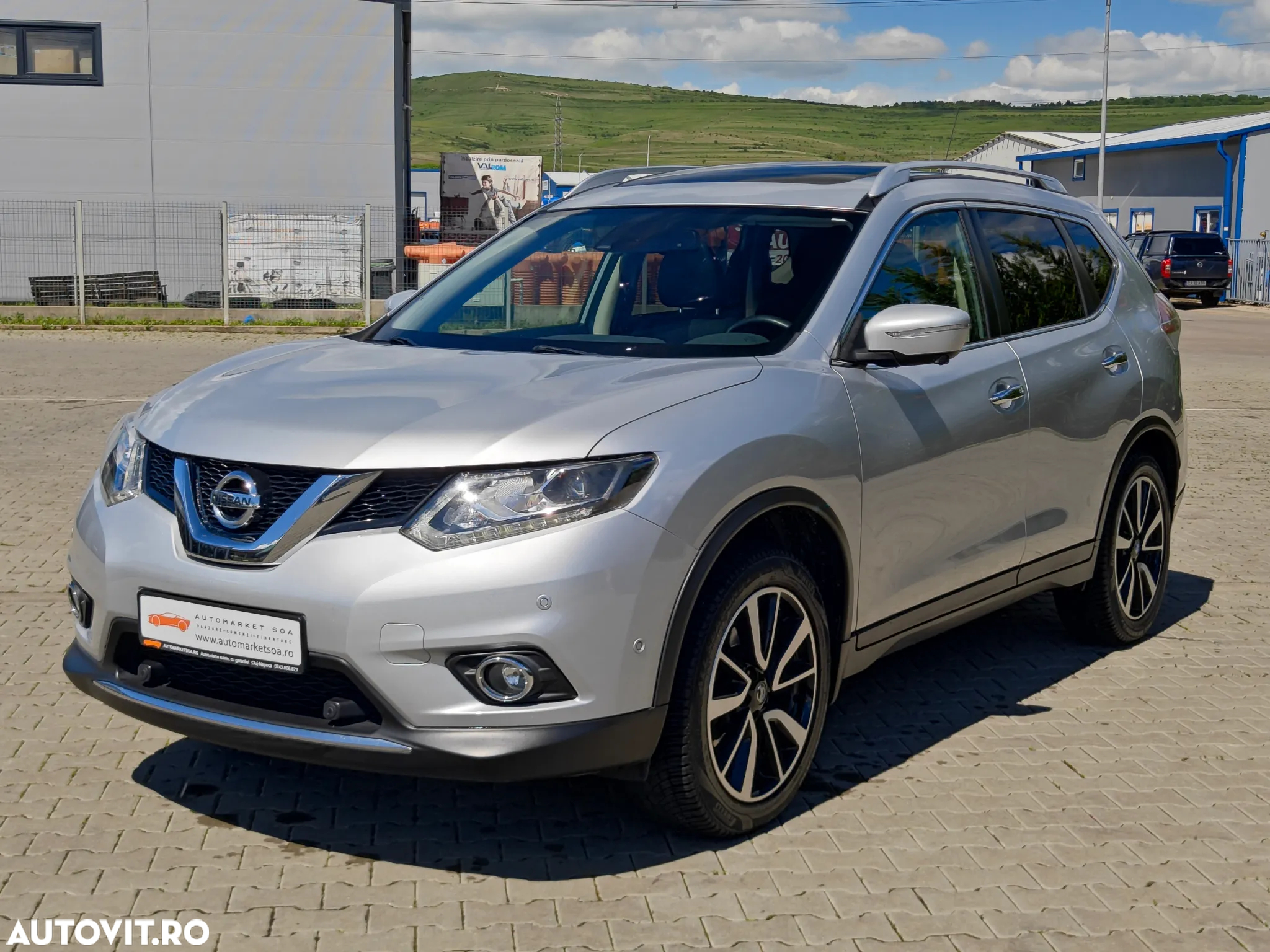Nissan X-Trail 1.6 dCi ALL-MODE 4x4i Tekna - 2