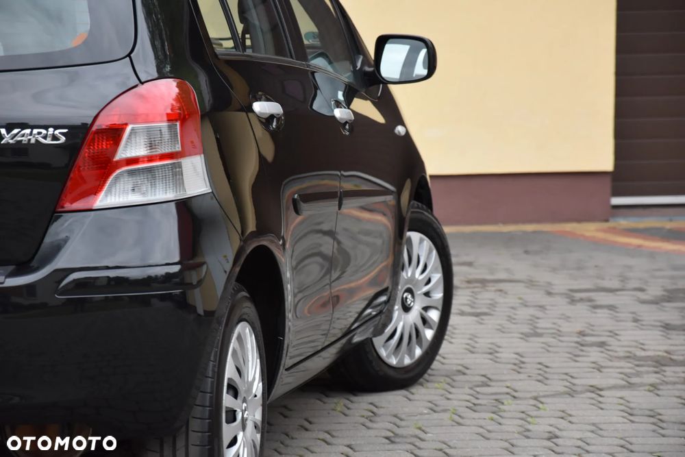Toyota Yaris 1.33 VVT-i Executive - 8