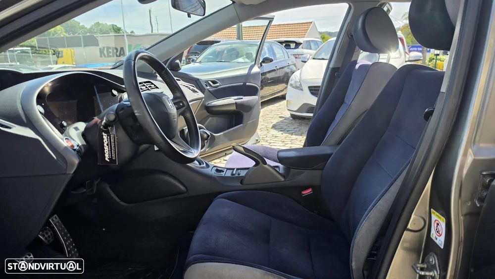 Honda Civic 1.4 Comfort - 14