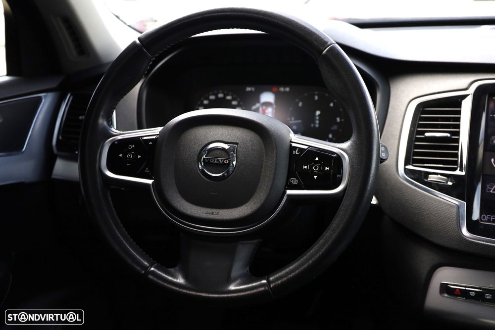 Volvo XC 90 2.0 D5 Momentum AWD - 17